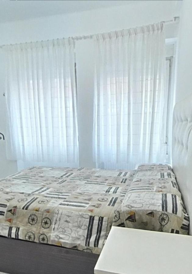 Ferienwohnung A Cinco Minutos De Todo Oviédo Exterior foto