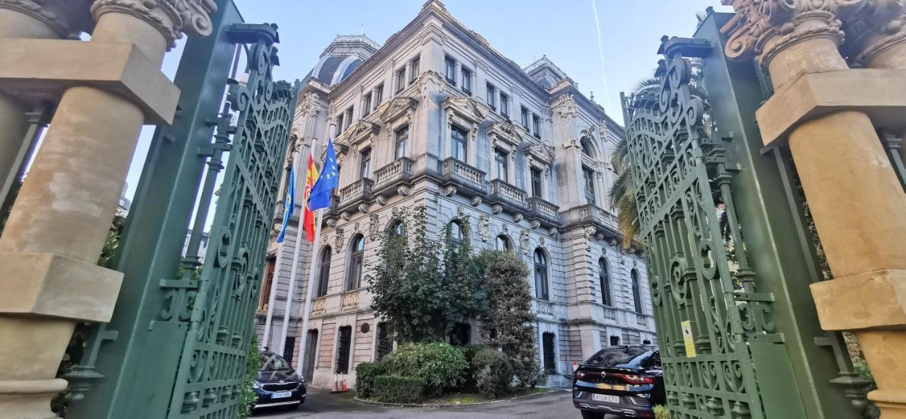 Ferienwohnung A Cinco Minutos De Todo Oviédo Exterior foto