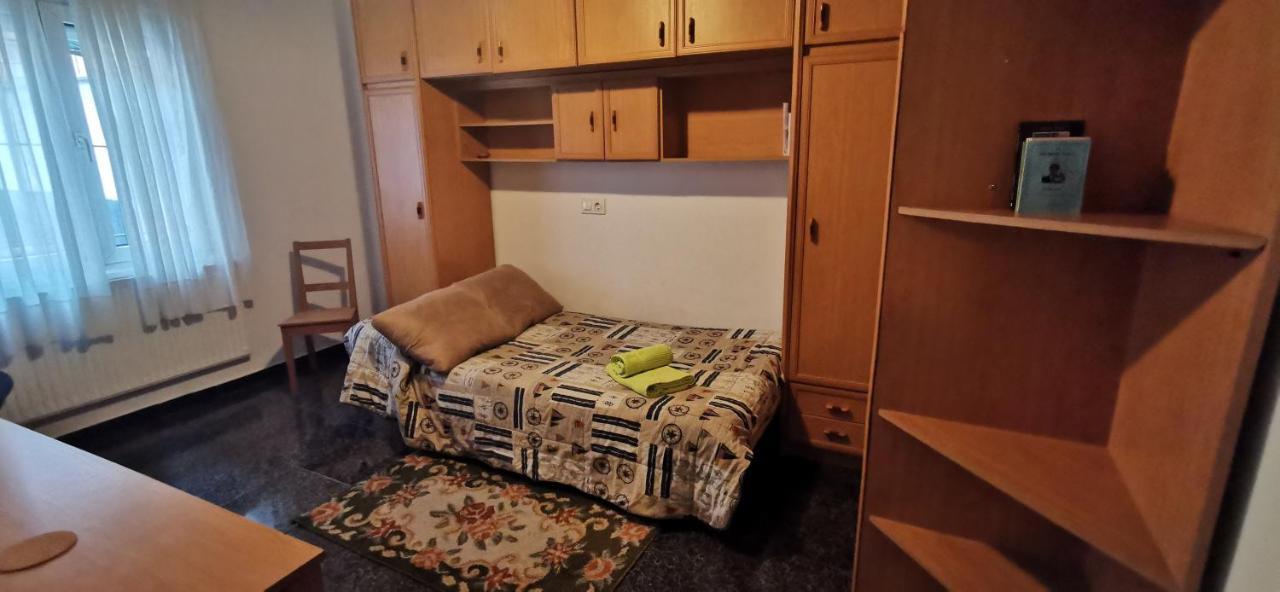 Ferienwohnung A Cinco Minutos De Todo Oviédo Exterior foto